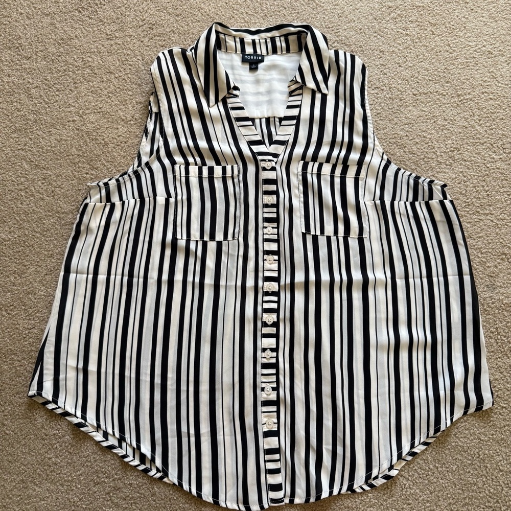 Torrid Black and White Striped Blouse size 1